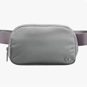 BNWOT Lululemon Silver Drop Belt Bag 1L